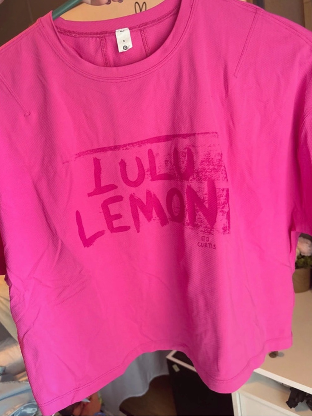 Lululemon hot pink graphic tee